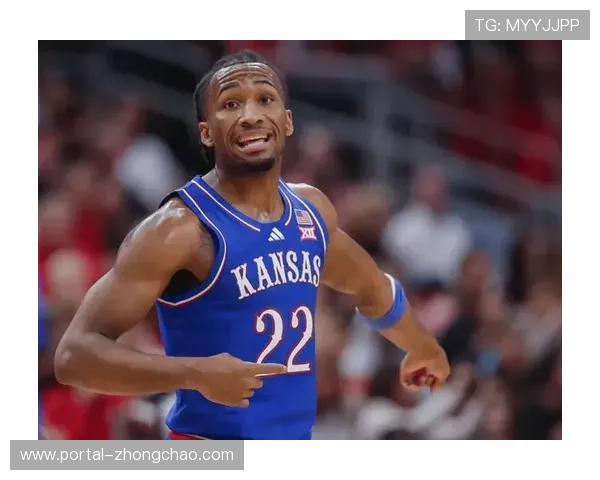 堪萨斯新星达林-皮特森28分钟砍22分,北卡团队协作客场取胜